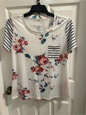 Floral Stripe Pocket Short-Sleeve Tee - White with Rose Print NWOT never worn
